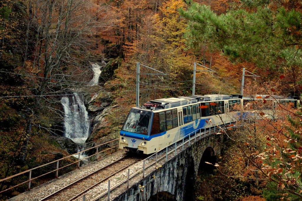 Il "Trenino del foliage" della Ferrovia Vigezzina-Centovalli